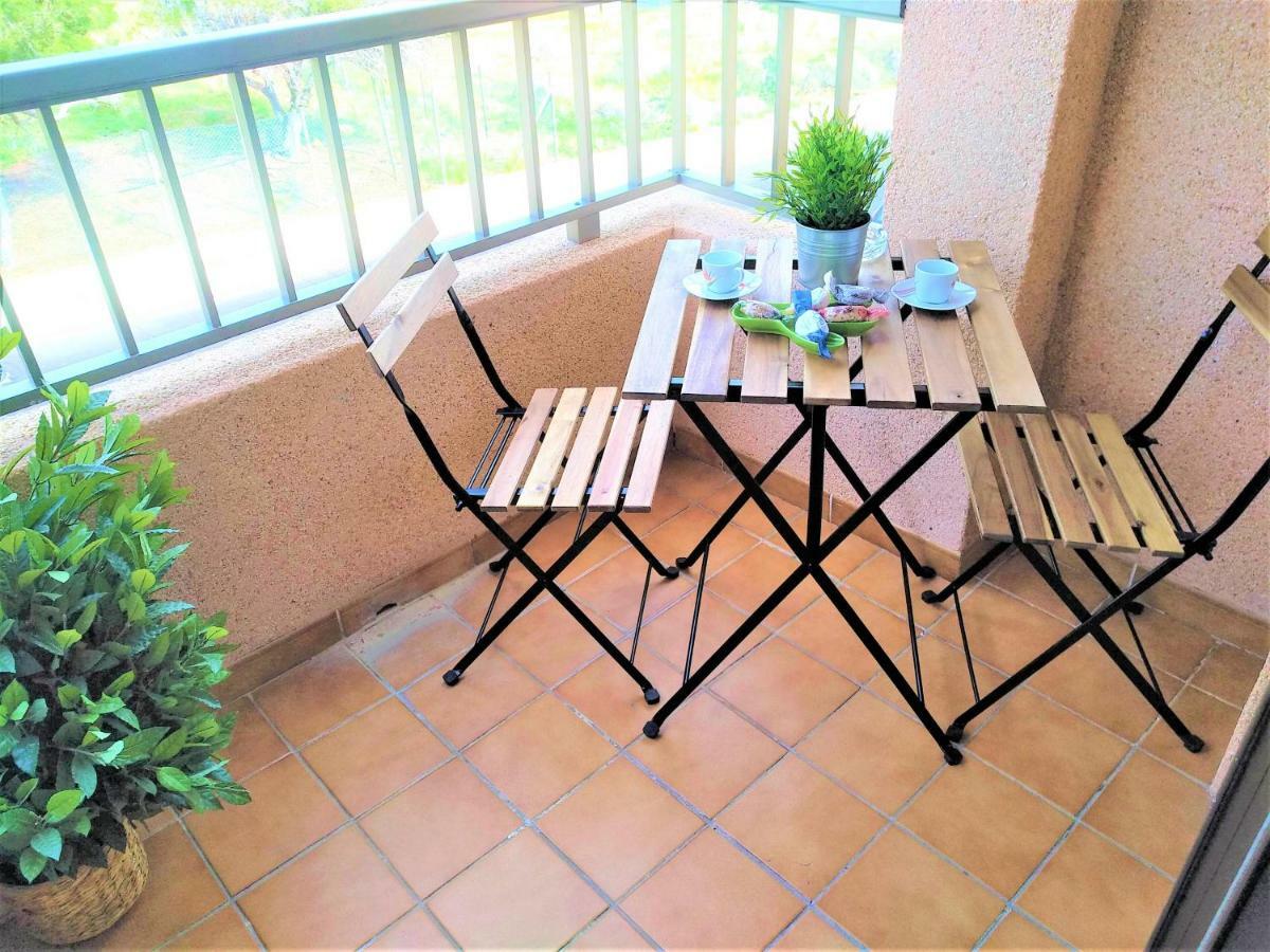 Bright Spacious Apartment, 2 Min Walk From Appartement *