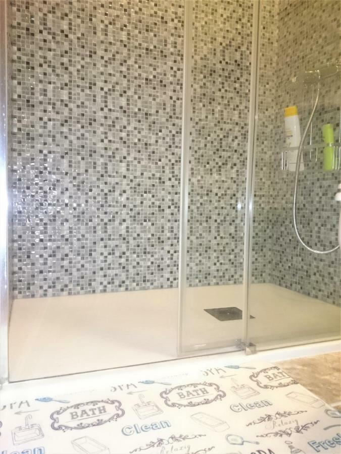 Bright Spacious Apartment, 2 Min Walk From * Candelaria